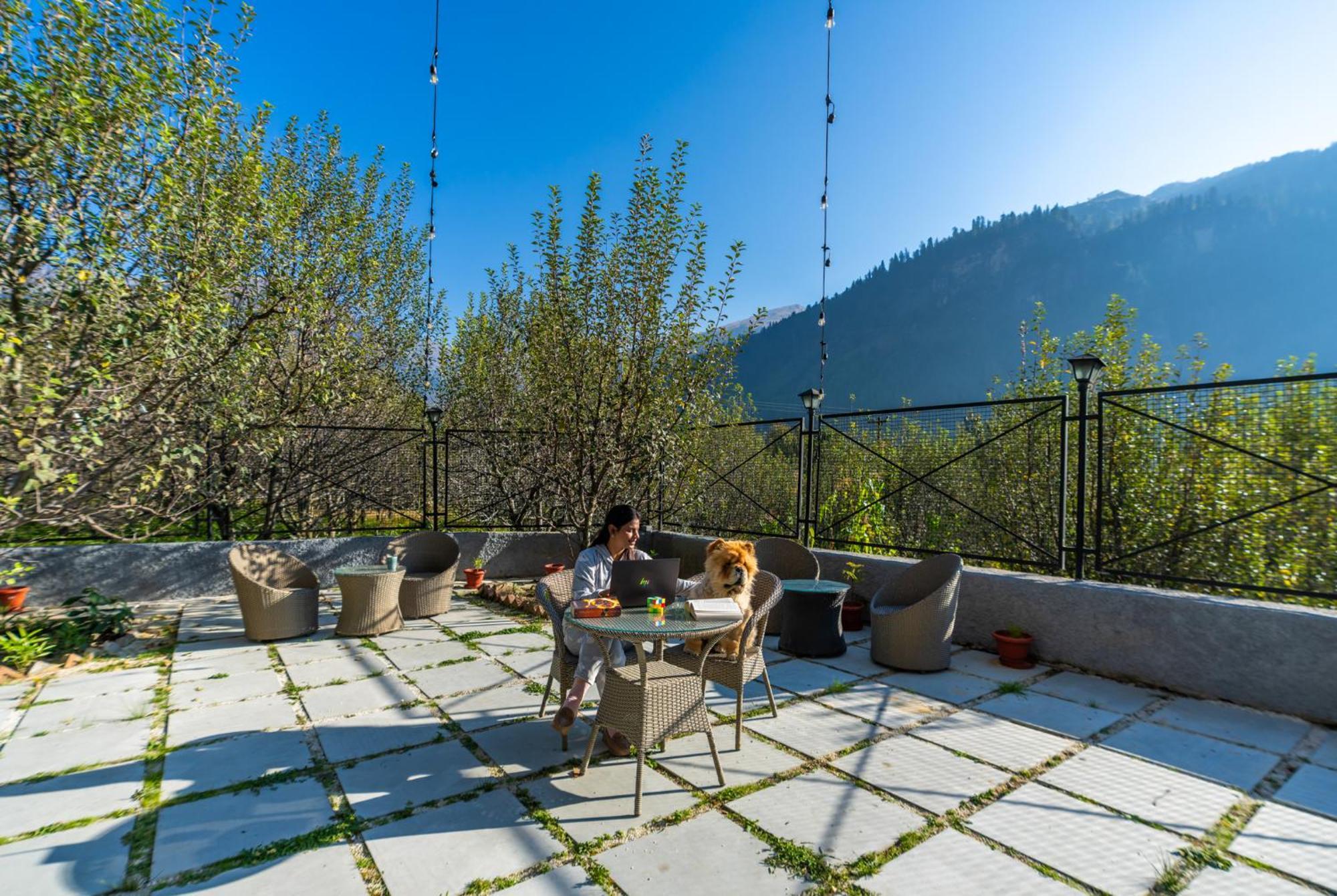 The 14 Gables, A Boutique Stay - Pet Friendly Hotel Manali  Bagian luar foto