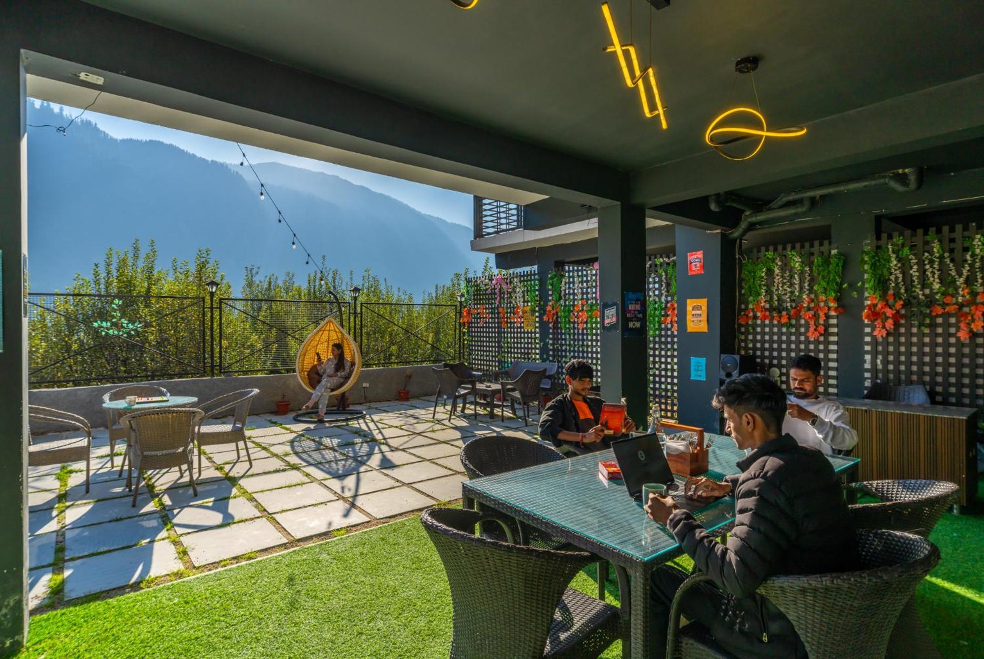 The 14 Gables, A Boutique Stay - Pet Friendly Hotel Manali  Bagian luar foto